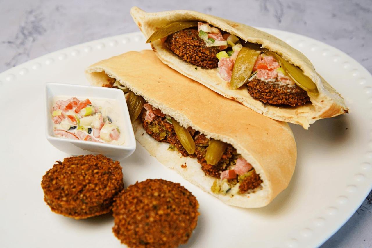 Basha Hotel & Restaurant 산페드로술라 외부 사진