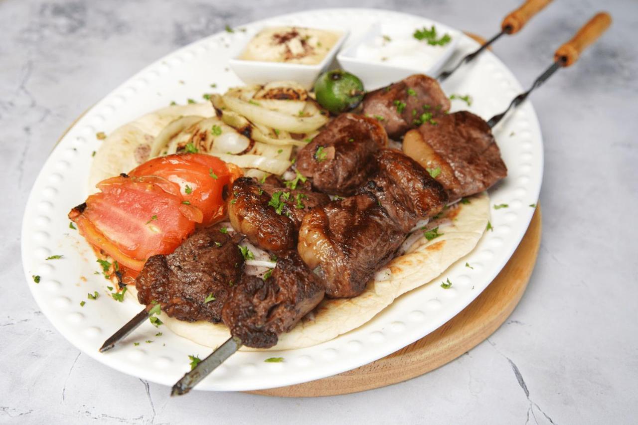 Basha Hotel & Restaurant 산페드로술라 외부 사진